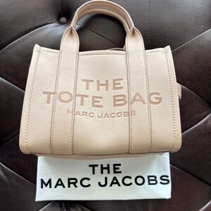 Authentic Marc Jacobs Small Tote Bag in light pink leather